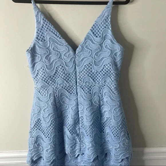 Nicholas blue guipure lace scalloped party dress size 8 - coffeafoods.com